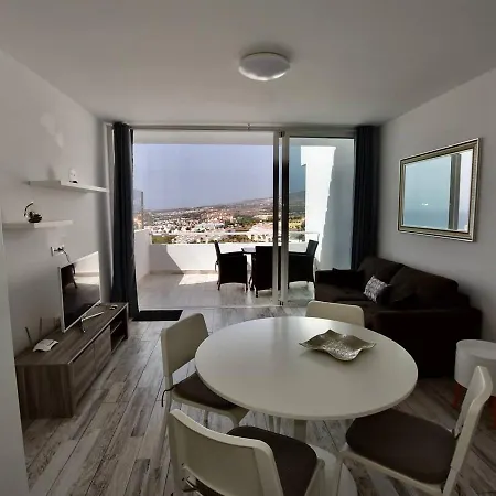 Attico Island Village אדחה