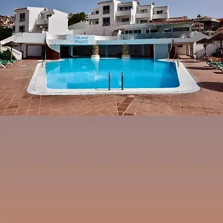 Attico Island Village אדחה